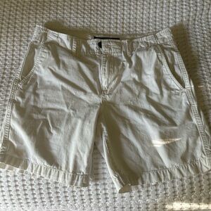 American eagle white short 30